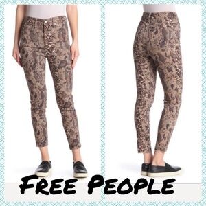Free People High Waist Denim Leggings snake print